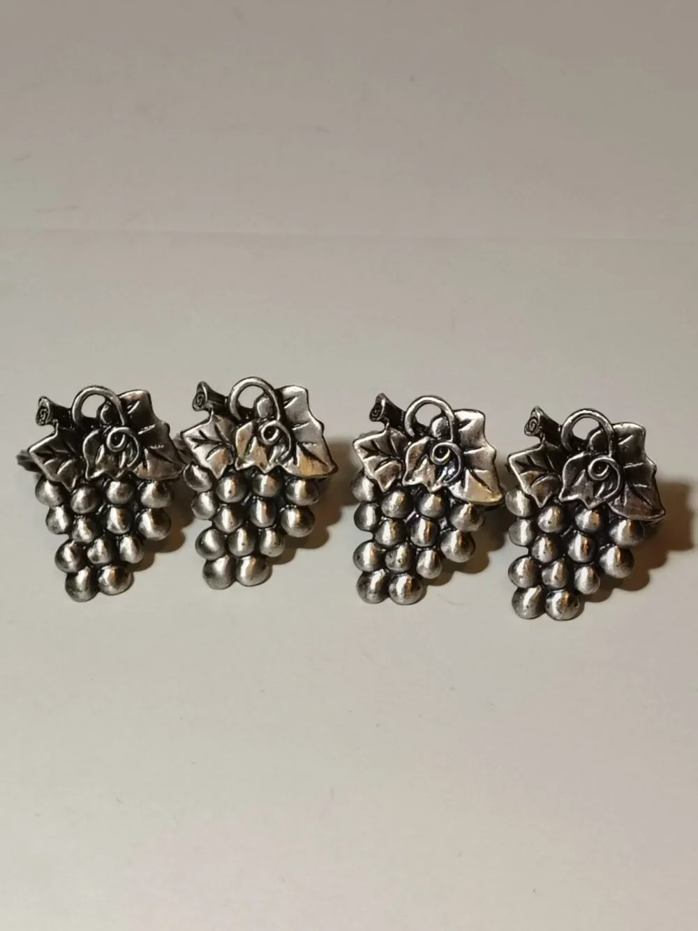 Napkin Ring Set Pewter Grape Tuscan Cottagecore Home Decor Dining Holiday 4 pc.